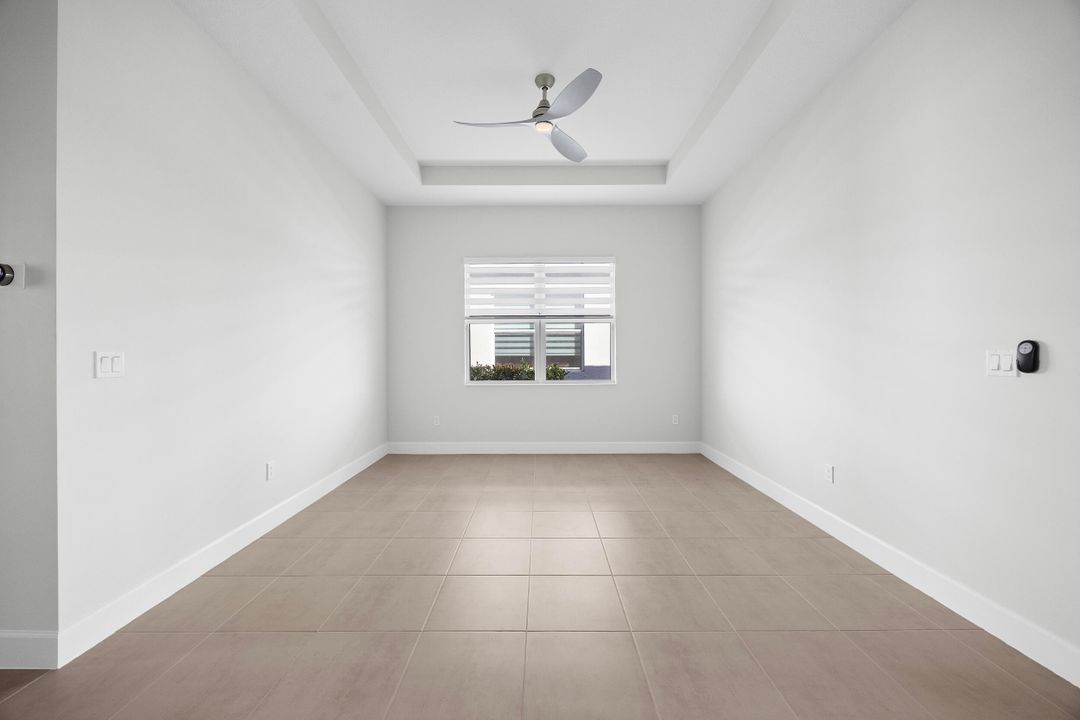 Active With Contract: $3,500 (3 beds, 3 baths, 2041 Square Feet)