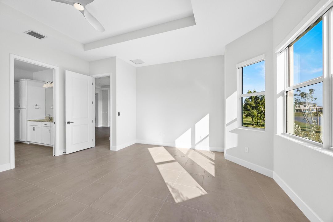 Active With Contract: $3,500 (3 beds, 3 baths, 2041 Square Feet)