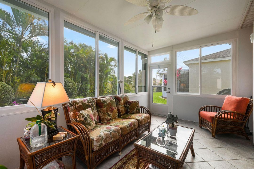 En Venta: $249,900 (2 camas, 2 baños, 1573 Pies cuadrados)