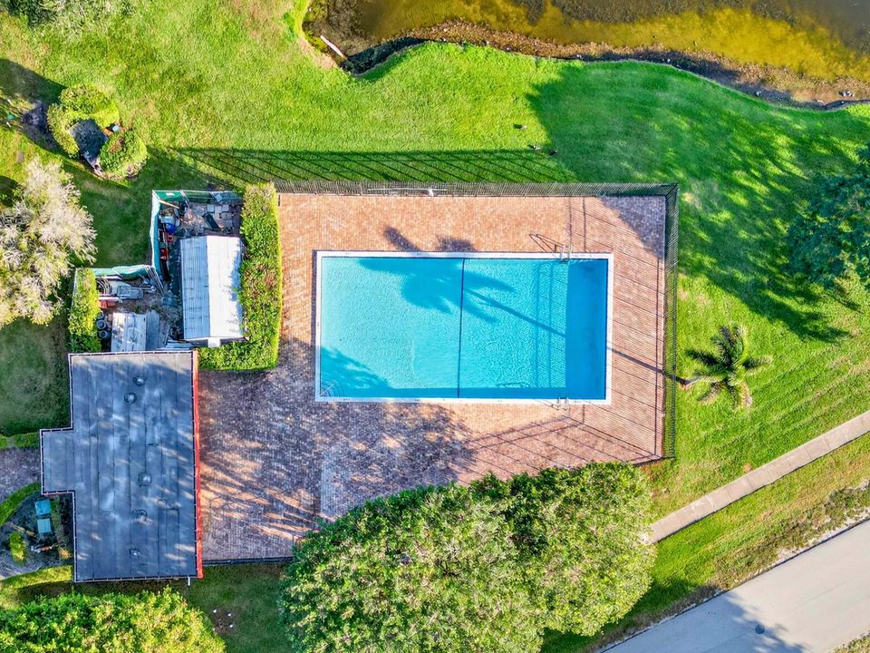 На продажу: $285,000 (2 спален, 2 ванн, 1218 Квадратных фут)