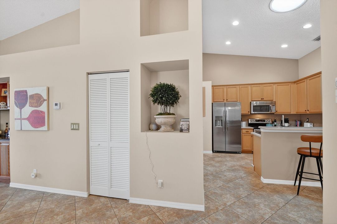 En Venta: $379,000 (3 camas, 2 baños, 1497 Pies cuadrados)