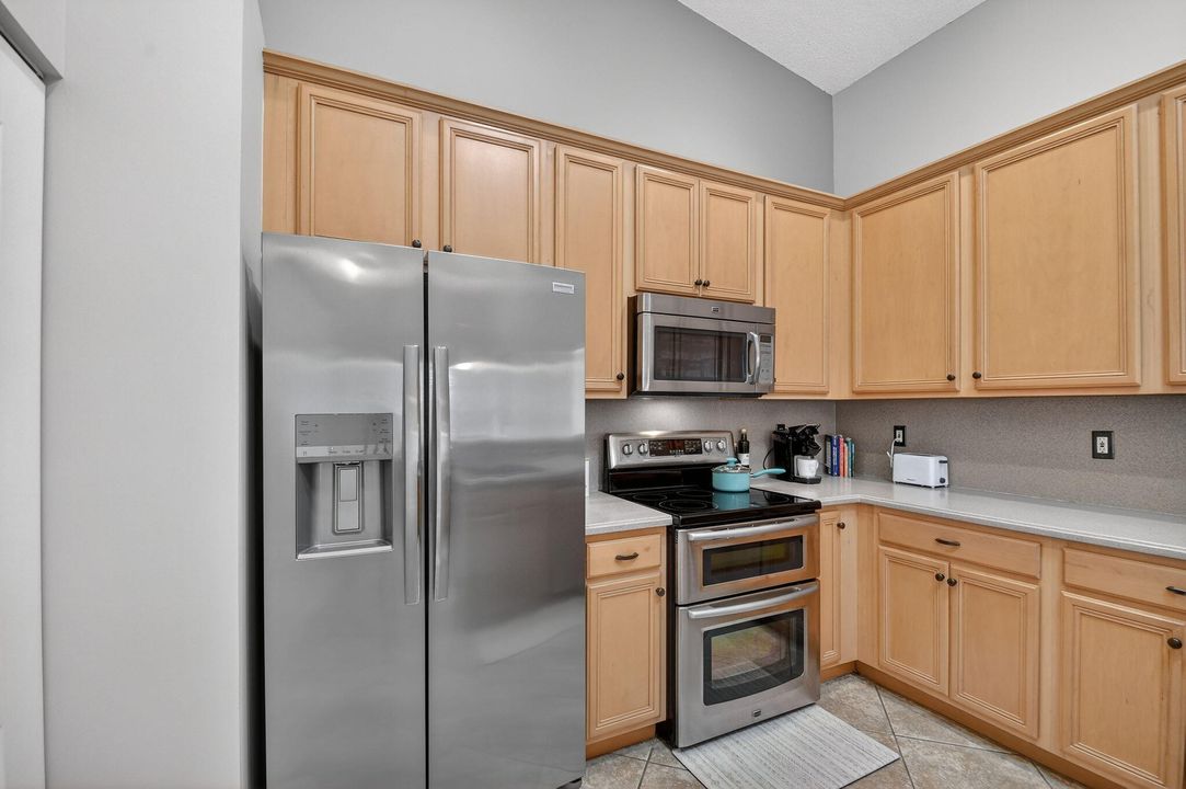 En Venta: $379,000 (3 camas, 2 baños, 1497 Pies cuadrados)