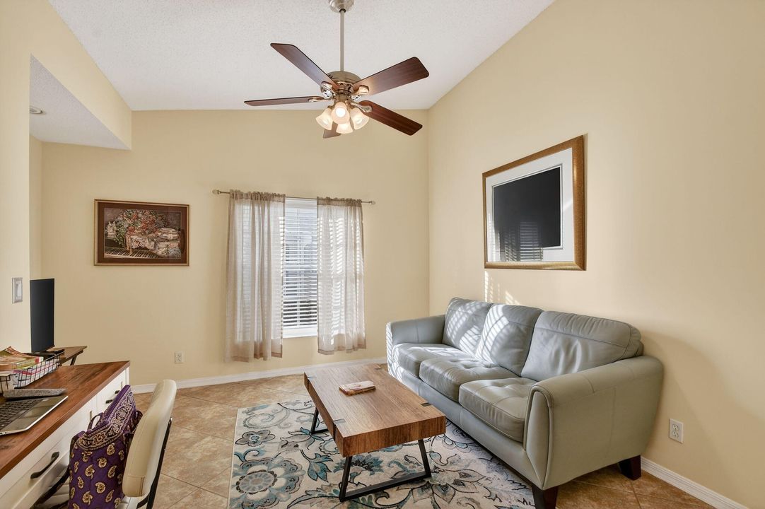 En Venta: $379,000 (3 camas, 2 baños, 1497 Pies cuadrados)