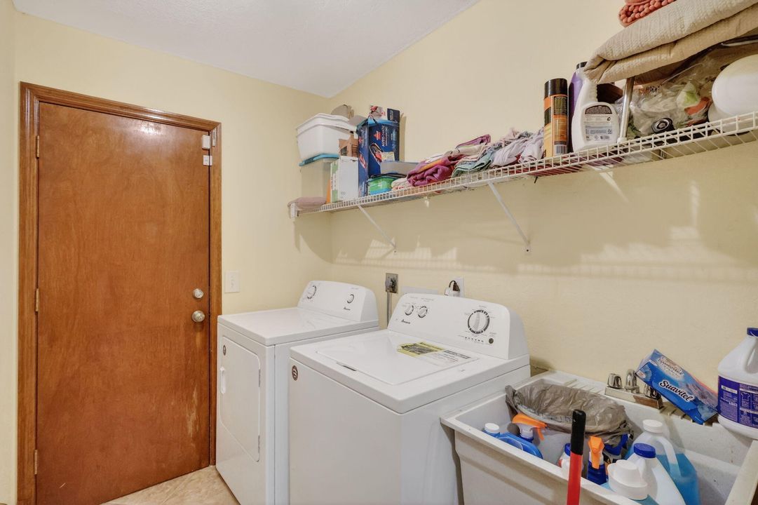 For Sale: $399,000 (3 beds, 2 baths, 1492 Square Feet)