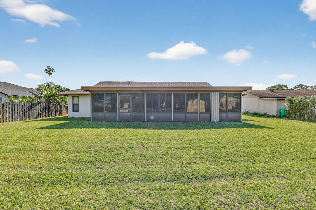 For Sale: $399,000 (3 beds, 2 baths, 1492 Square Feet)