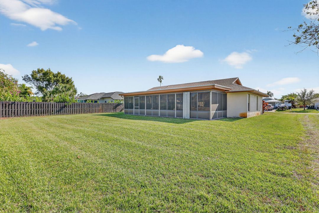 For Sale: $399,000 (3 beds, 2 baths, 1492 Square Feet)