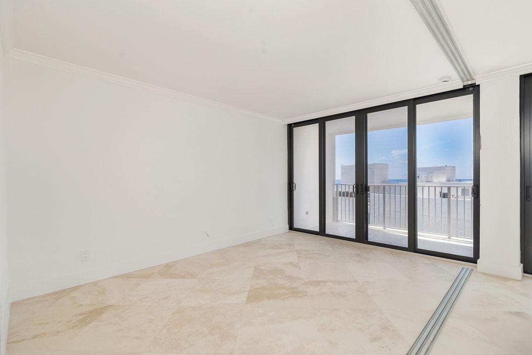 For Rent: $5,000 (2 beds, 2 baths, 1417 Square Feet)