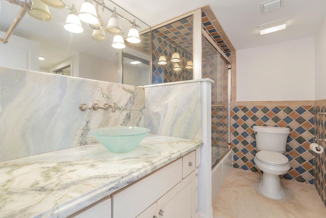 For Rent: $5,000 (2 beds, 2 baths, 1417 Square Feet)