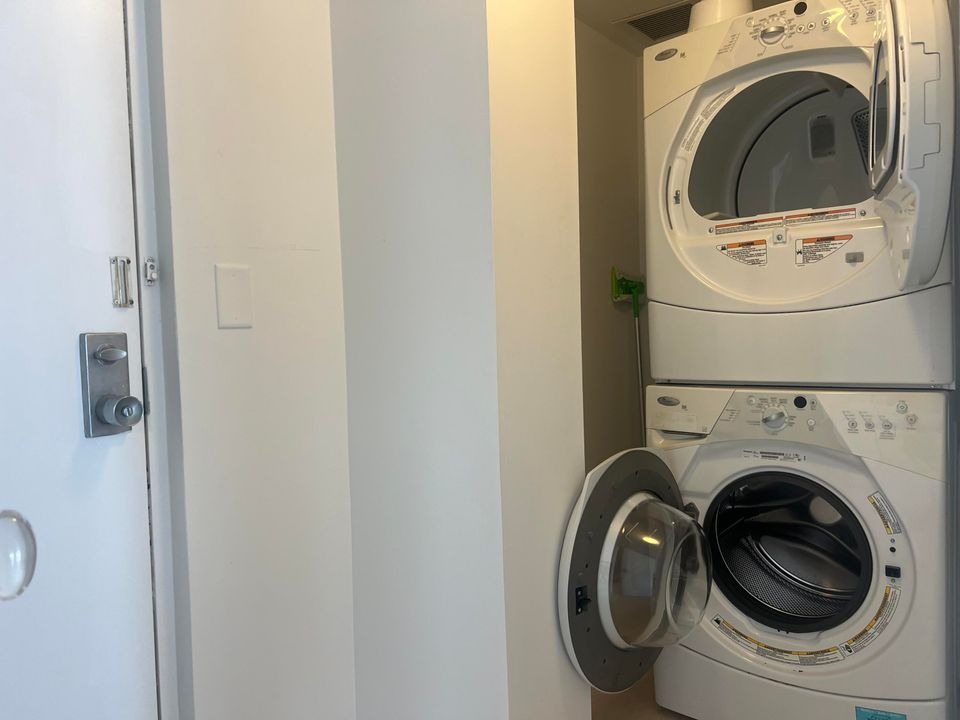 For Rent: $5,000 (2 beds, 2 baths, 1417 Square Feet)