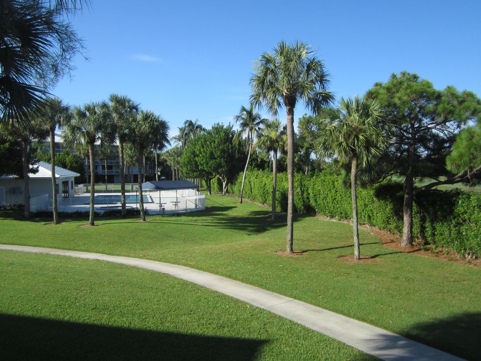 For Rent: $1,900 (2 beds, 2 baths, 1442 Square Feet)