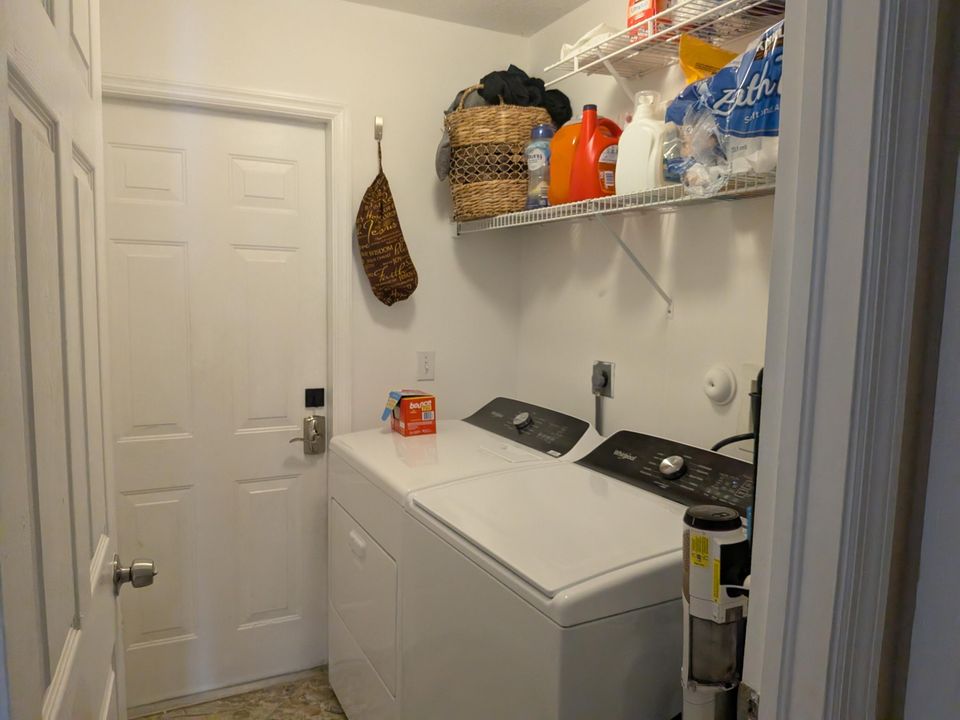 На продажу: $630,000 (3 спален, 2 ванн, 1702 Квадратных фут)