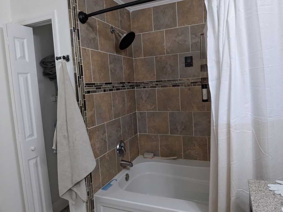 На продажу: $630,000 (3 спален, 2 ванн, 1702 Квадратных фут)