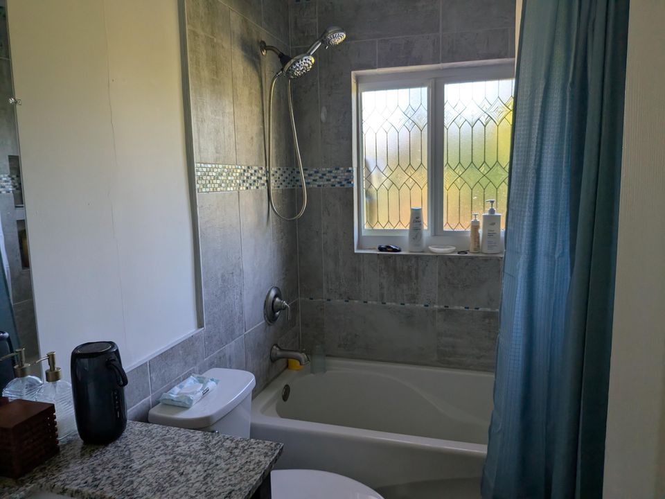 На продажу: $630,000 (3 спален, 2 ванн, 1702 Квадратных фут)