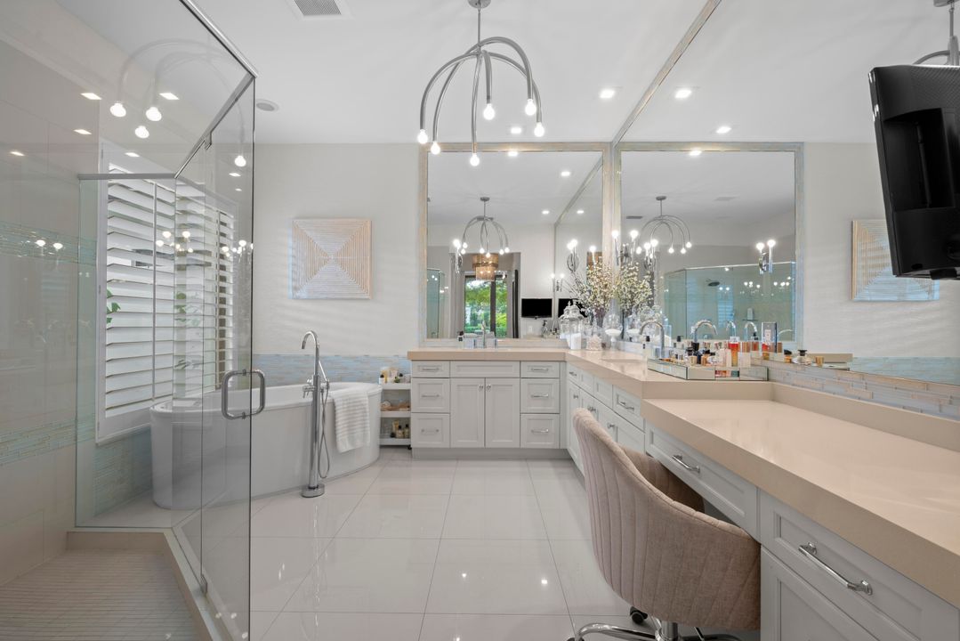 For Sale: $5,495,000 (5 beds, 7 baths, 4835 Square Feet)