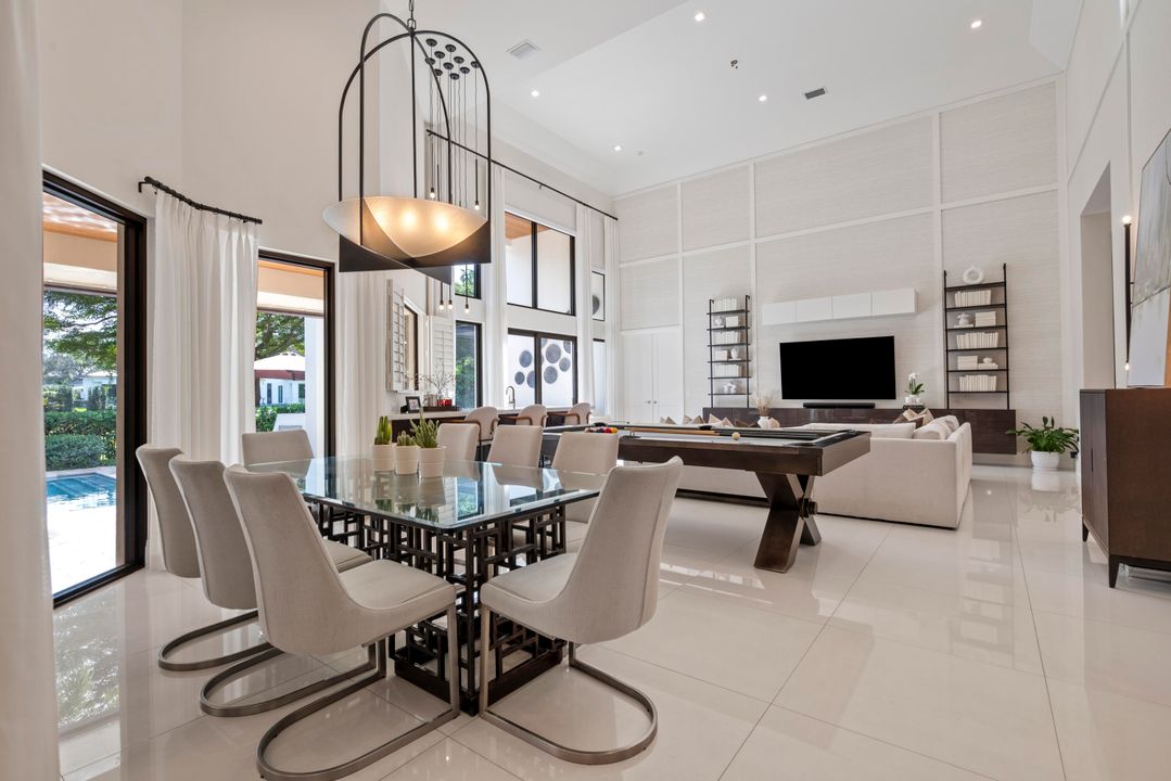 For Sale: $5,495,000 (5 beds, 7 baths, 4835 Square Feet)