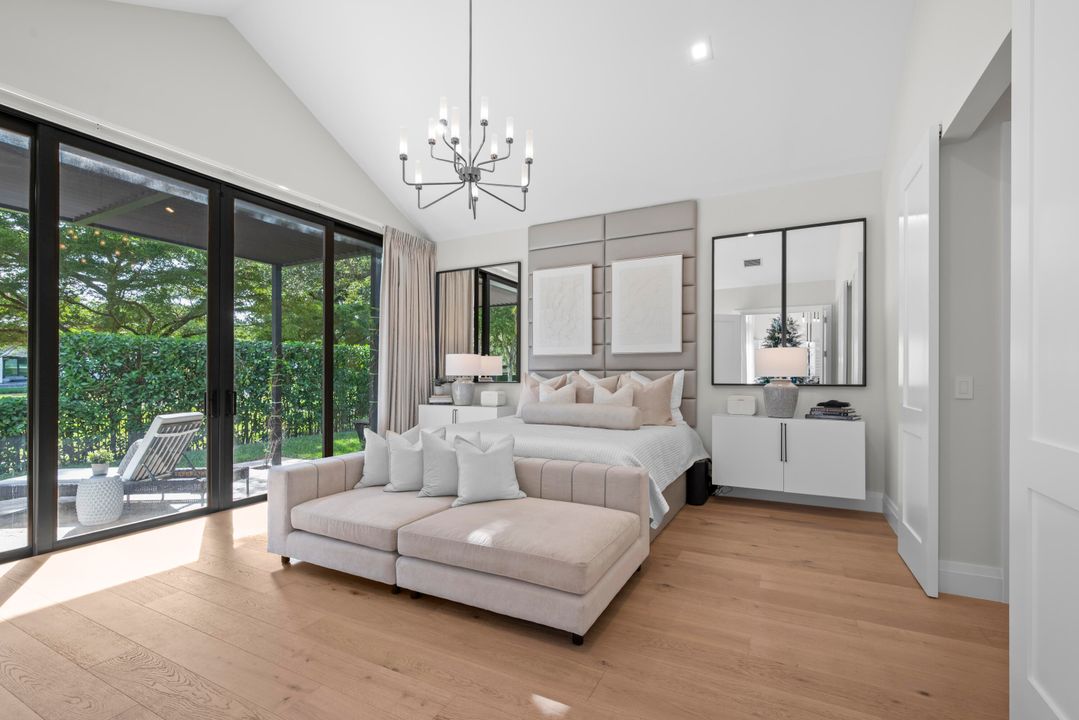 For Sale: $5,495,000 (5 beds, 7 baths, 4835 Square Feet)