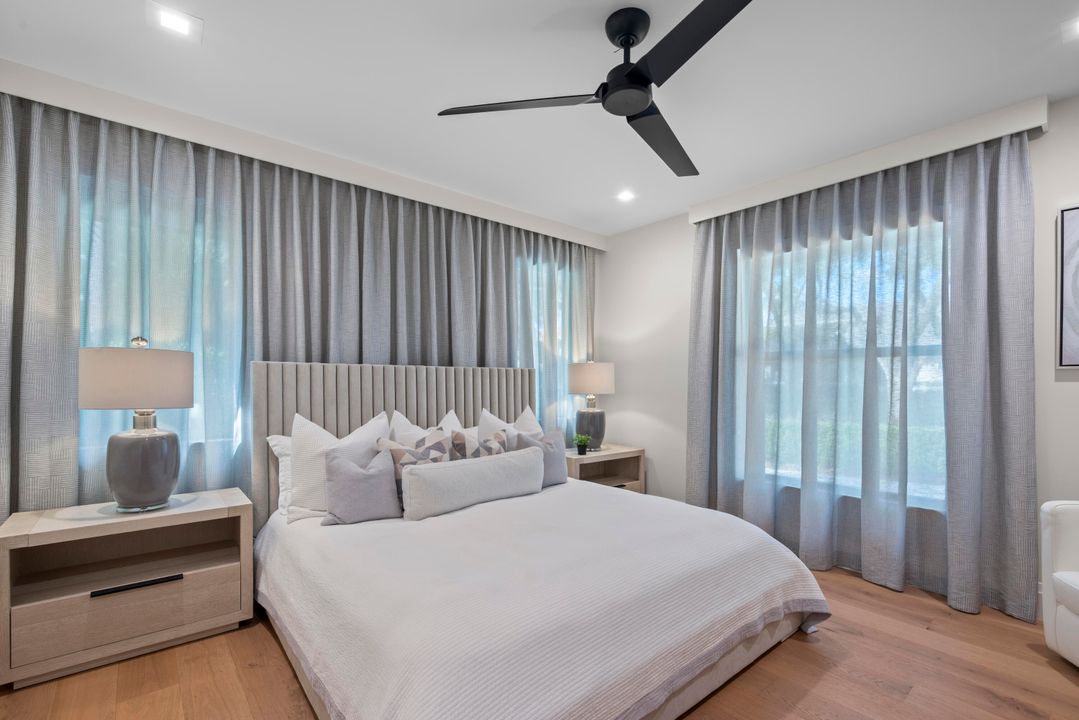 For Sale: $5,495,000 (5 beds, 7 baths, 4835 Square Feet)