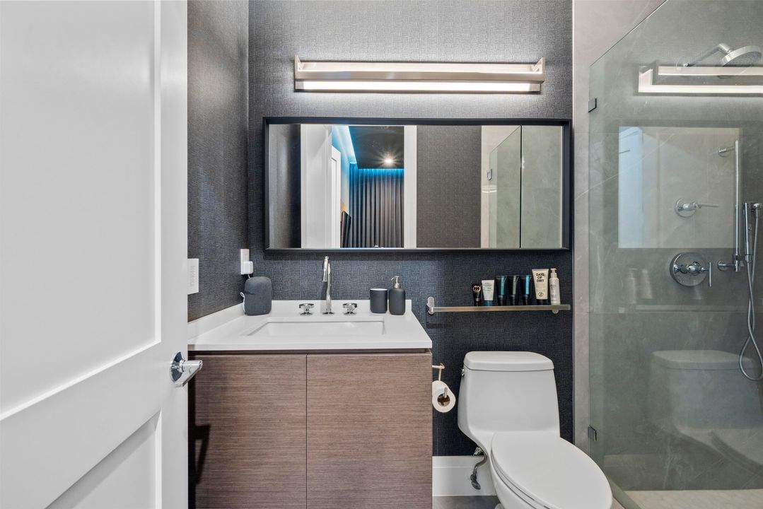 For Sale: $5,495,000 (5 beds, 7 baths, 4835 Square Feet)