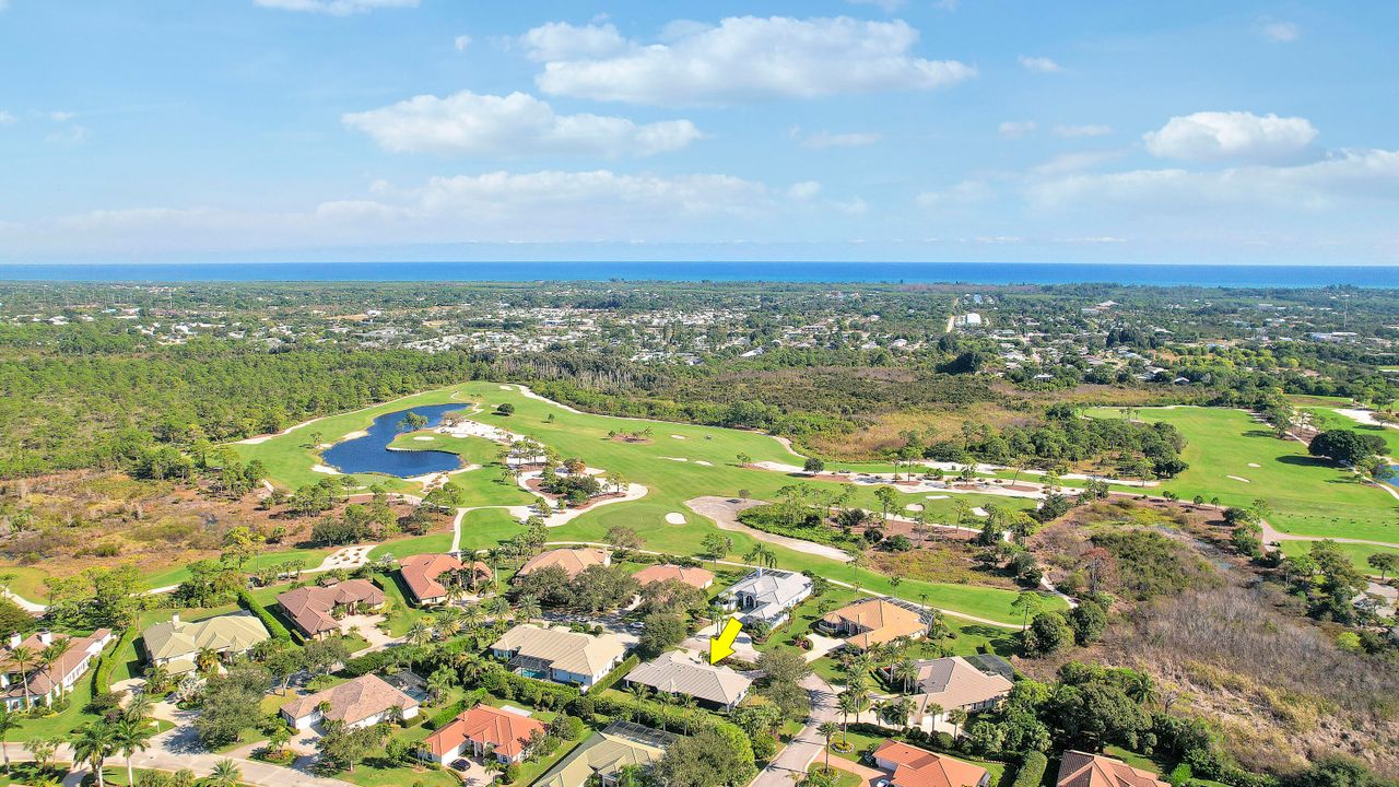 For Sale: $989,000 (4 beds, 3 baths, 2484 Square Feet)