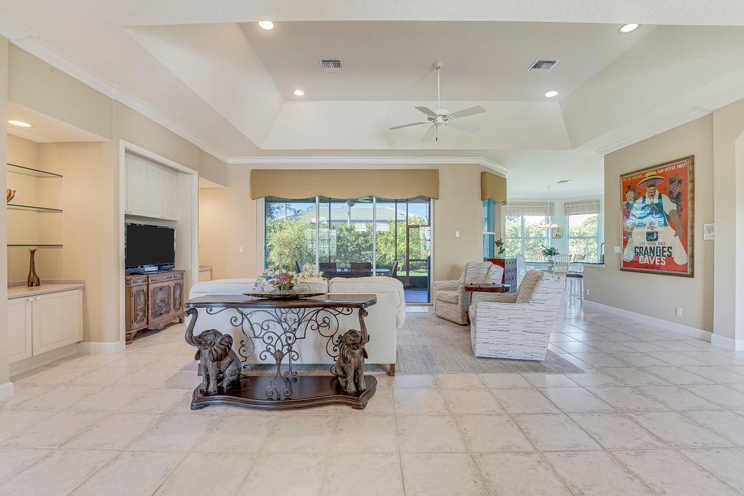 For Sale: $989,000 (4 beds, 3 baths, 2484 Square Feet)