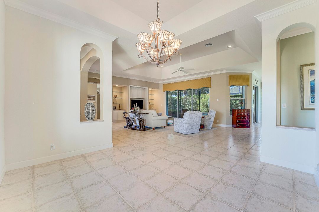 For Sale: $989,000 (4 beds, 3 baths, 2484 Square Feet)