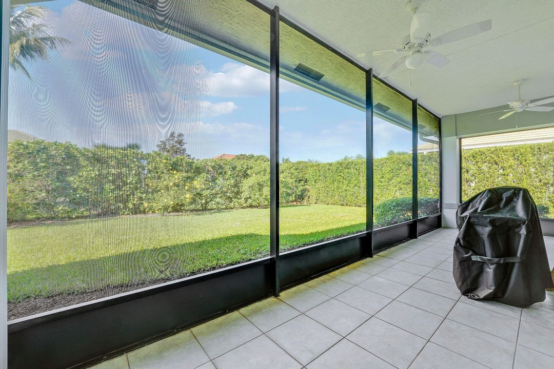 For Sale: $989,000 (4 beds, 3 baths, 2484 Square Feet)