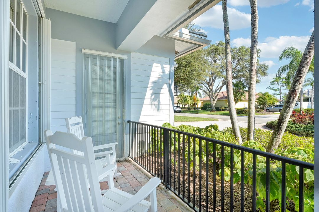 For Sale: $989,000 (4 beds, 3 baths, 2484 Square Feet)