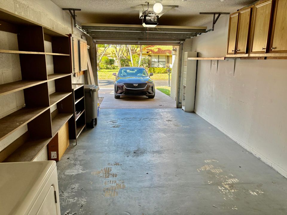 For Sale: $238,500 (2 beds, 2 baths, 1404 Square Feet)