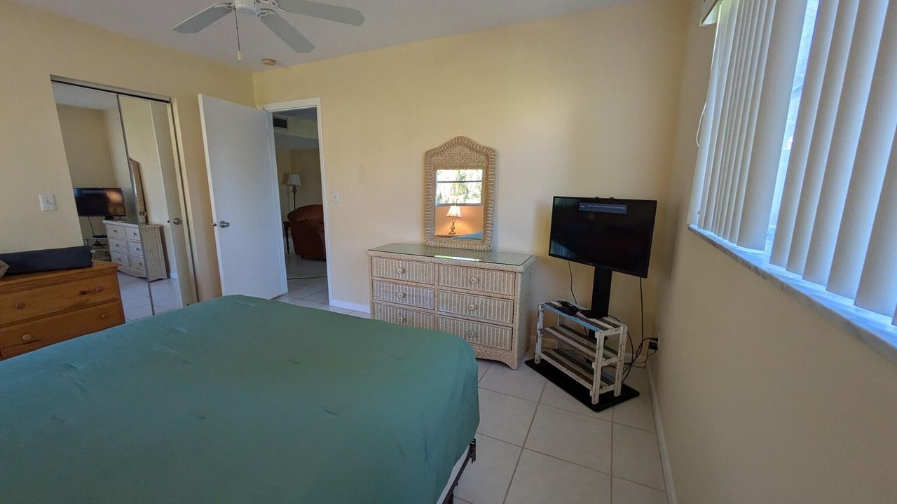 出租: $1,850 (2 贝兹, 2 浴室, 891 平方英尺)