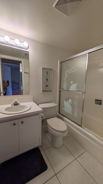 出租: $1,850 (2 贝兹, 2 浴室, 891 平方英尺)