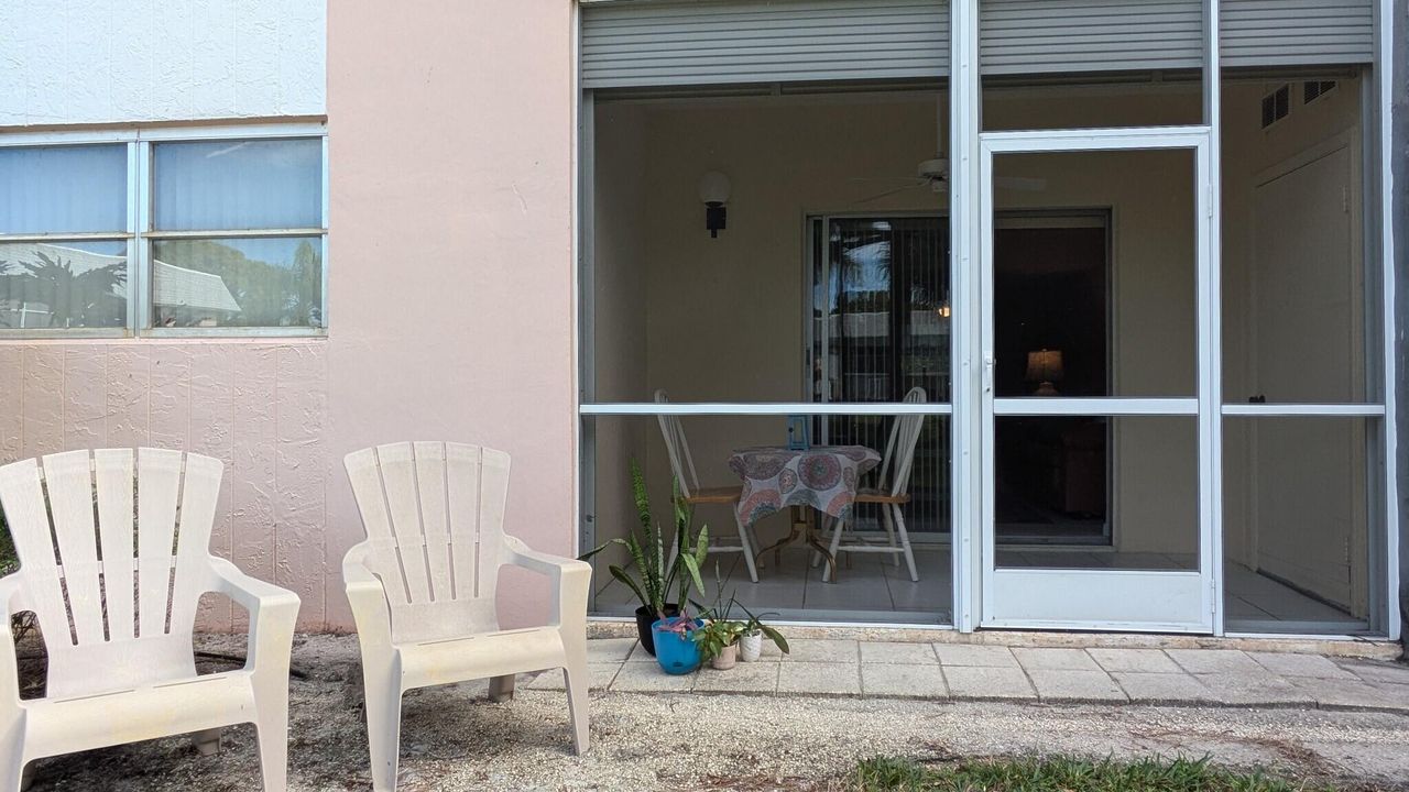 出租: $1,850 (2 贝兹, 2 浴室, 891 平方英尺)