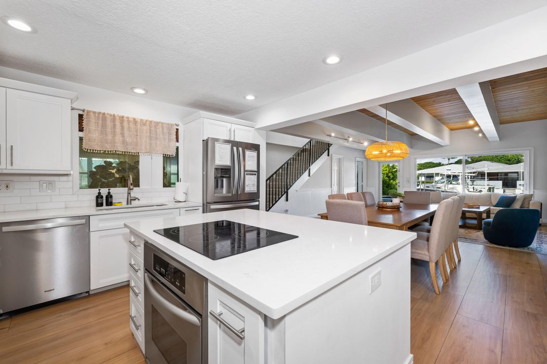 For Sale: $2,200,000 (5 beds, 4 baths, 2906 Square Feet)