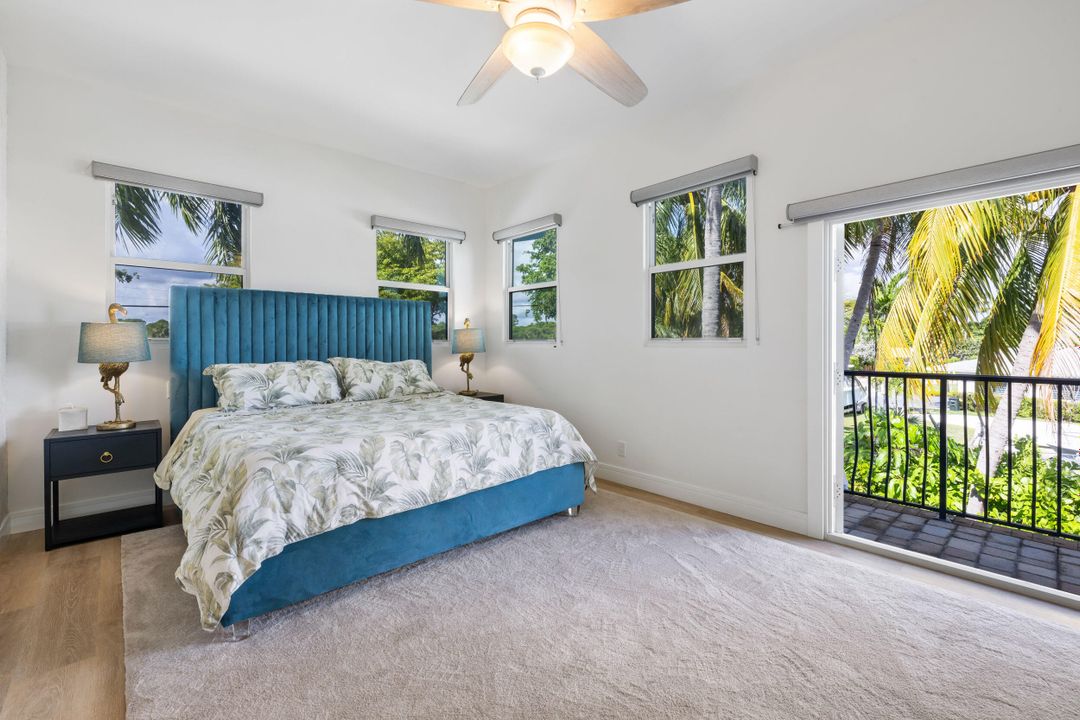 For Sale: $2,200,000 (5 beds, 4 baths, 2906 Square Feet)