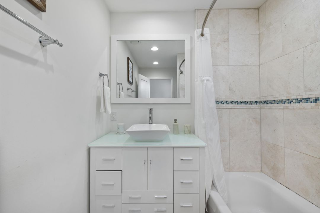 For Sale: $2,200,000 (5 beds, 4 baths, 2906 Square Feet)