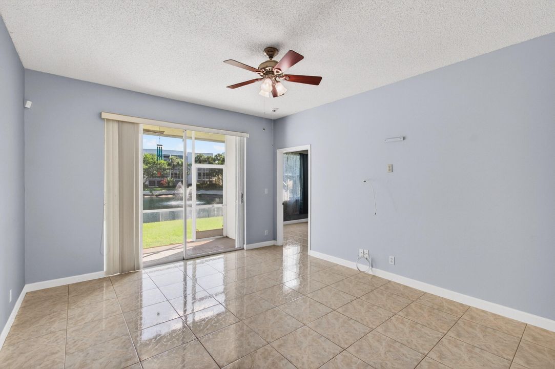 В аренду: $2,200 (2 спален, 2 ванн, 1345 Квадратных фут)