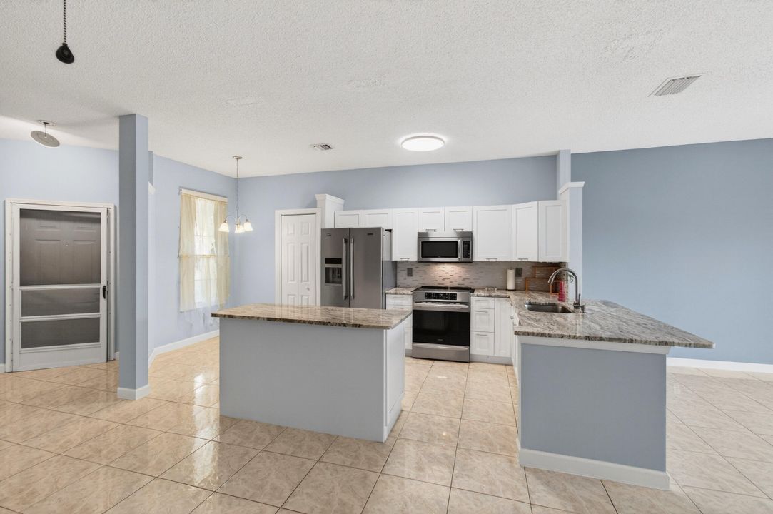 В аренду: $2,200 (2 спален, 2 ванн, 1345 Квадратных фут)