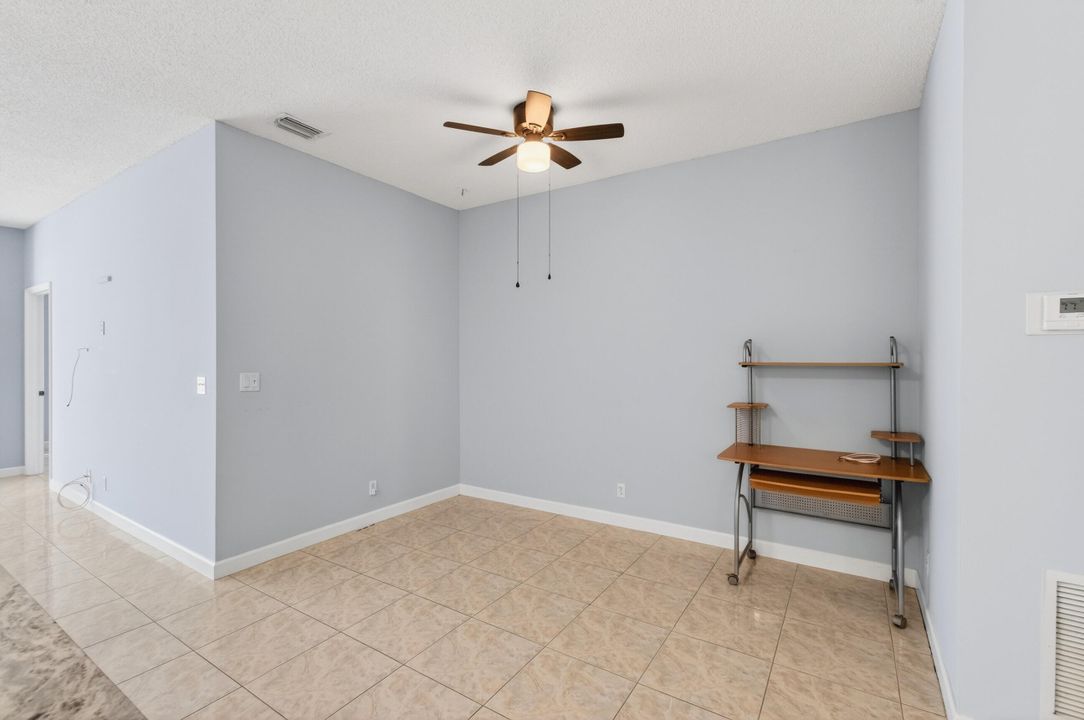 В аренду: $2,200 (2 спален, 2 ванн, 1345 Квадратных фут)