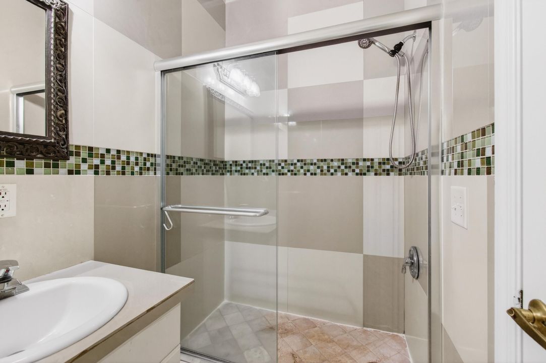 В аренду: $2,200 (2 спален, 2 ванн, 1345 Квадратных фут)