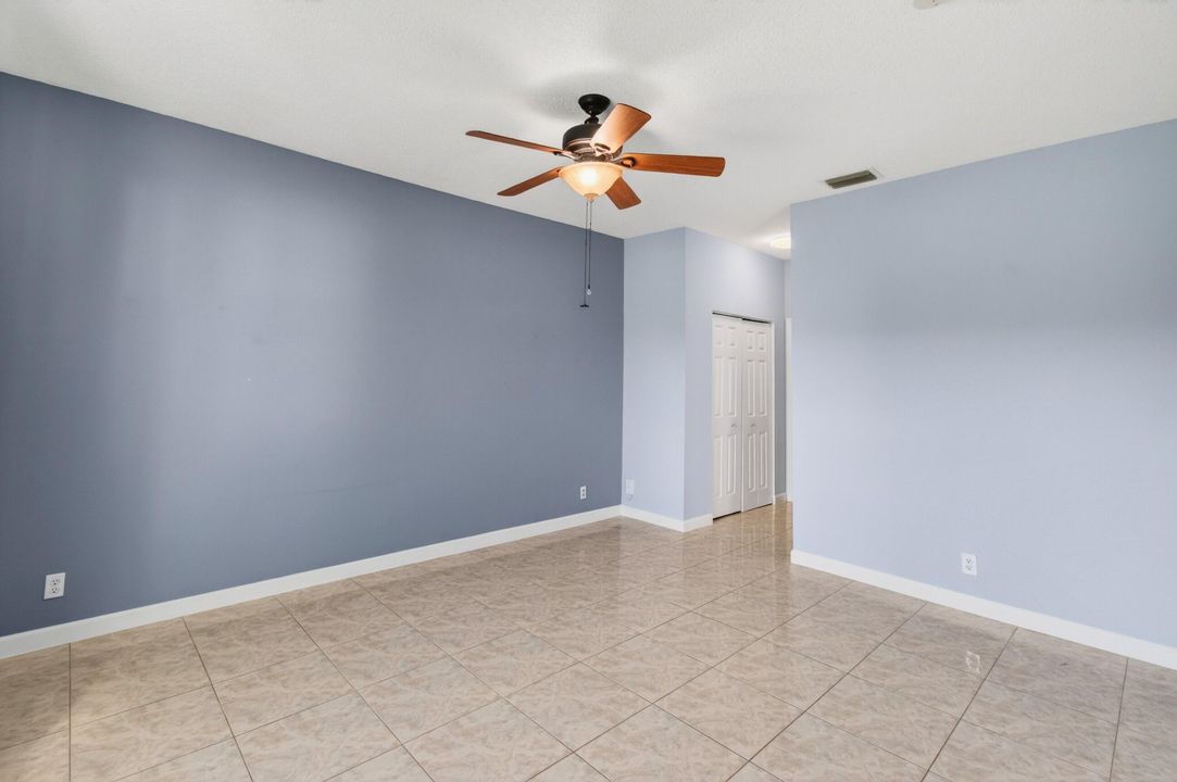 В аренду: $2,200 (2 спален, 2 ванн, 1345 Квадратных фут)