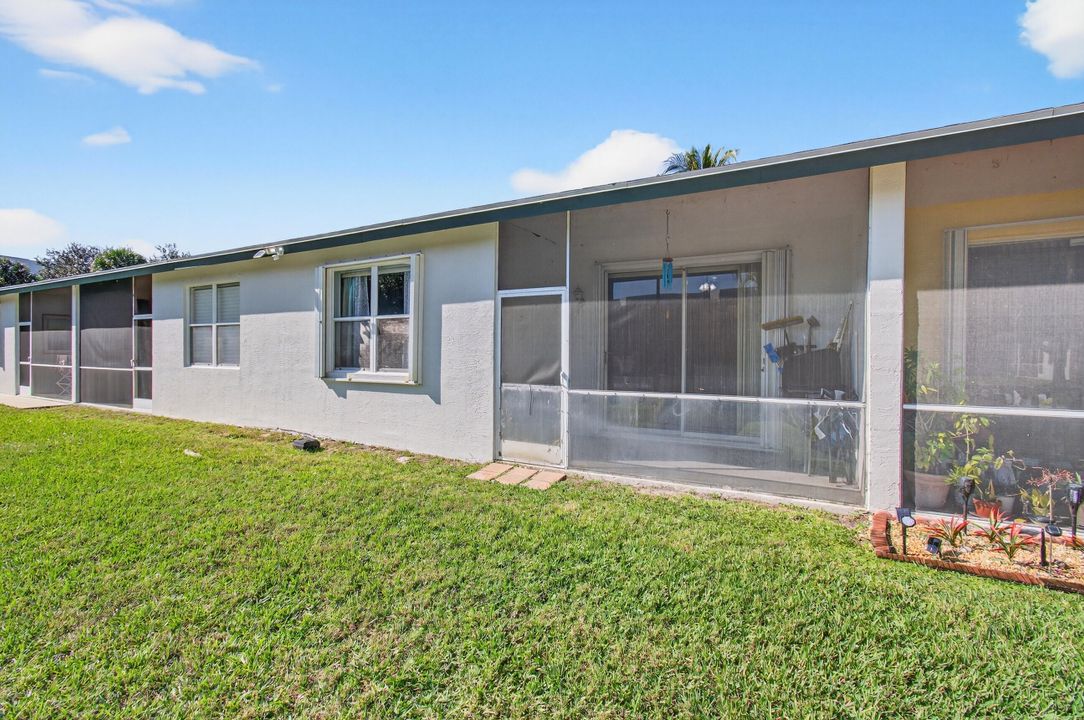 В аренду: $2,200 (2 спален, 2 ванн, 1345 Квадратных фут)