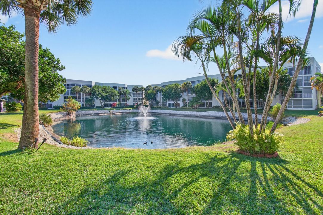 В аренду: $2,200 (2 спален, 2 ванн, 1345 Квадратных фут)