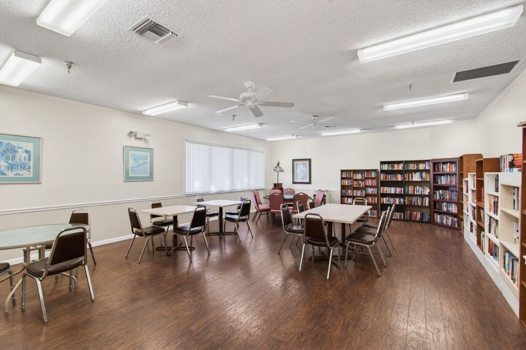 В аренду: $2,200 (2 спален, 2 ванн, 1345 Квадратных фут)