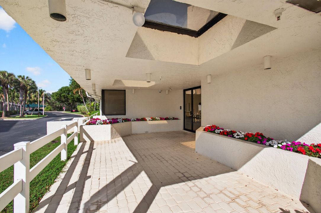 В аренду: $2,200 (2 спален, 2 ванн, 1345 Квадратных фут)