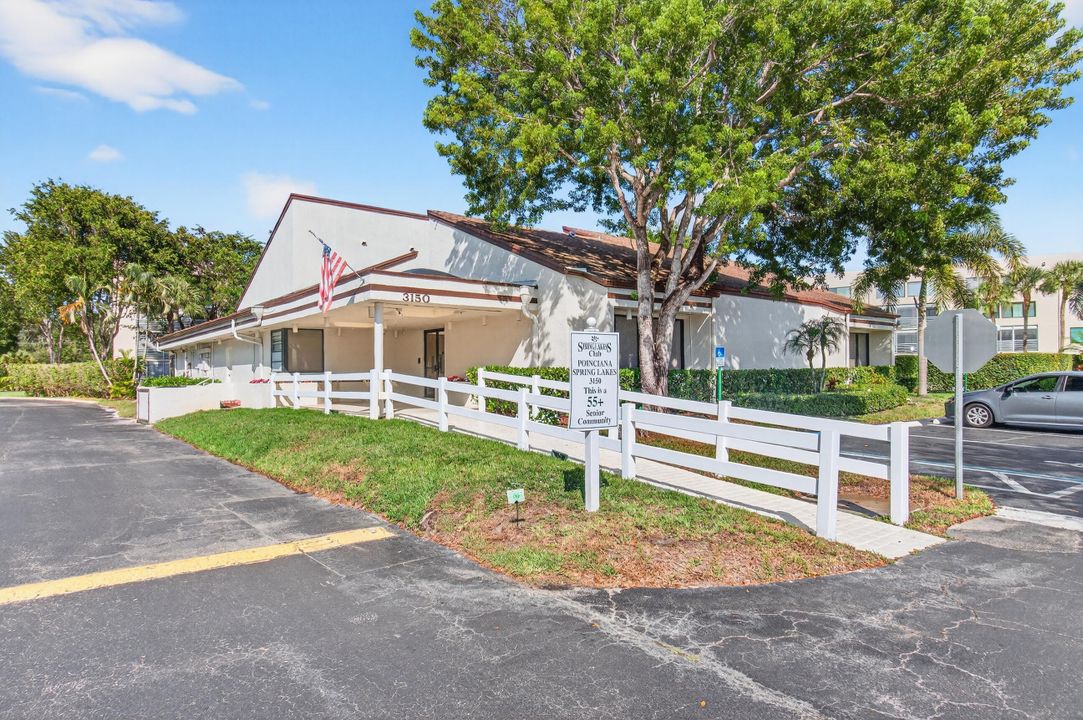 В аренду: $2,200 (2 спален, 2 ванн, 1345 Квадратных фут)