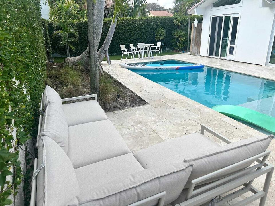 En Renta: $24,500 (3 camas, 3 baños, 2072 Pies cuadrados)