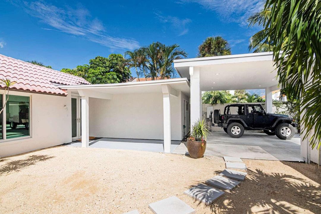 En Renta: $24,500 (3 camas, 3 baños, 2072 Pies cuadrados)