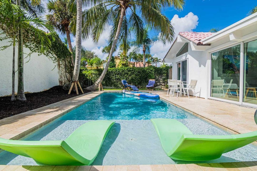 En Renta: $24,500 (3 camas, 3 baños, 2072 Pies cuadrados)