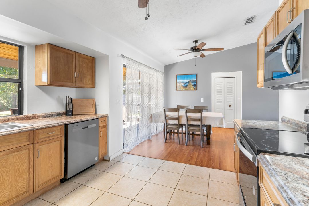 For Sale: $340,000 (2 beds, 2 baths, 1258 Square Feet)
