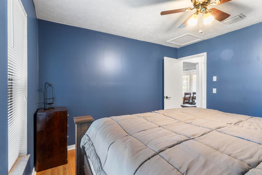 For Sale: $340,000 (2 beds, 2 baths, 1258 Square Feet)