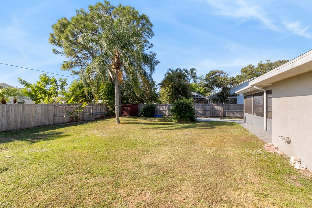 For Sale: $340,000 (2 beds, 2 baths, 1258 Square Feet)